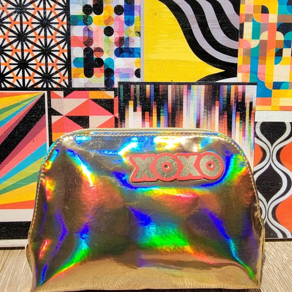 Kitsch Cosmetic Bag - Picture 3 of 8